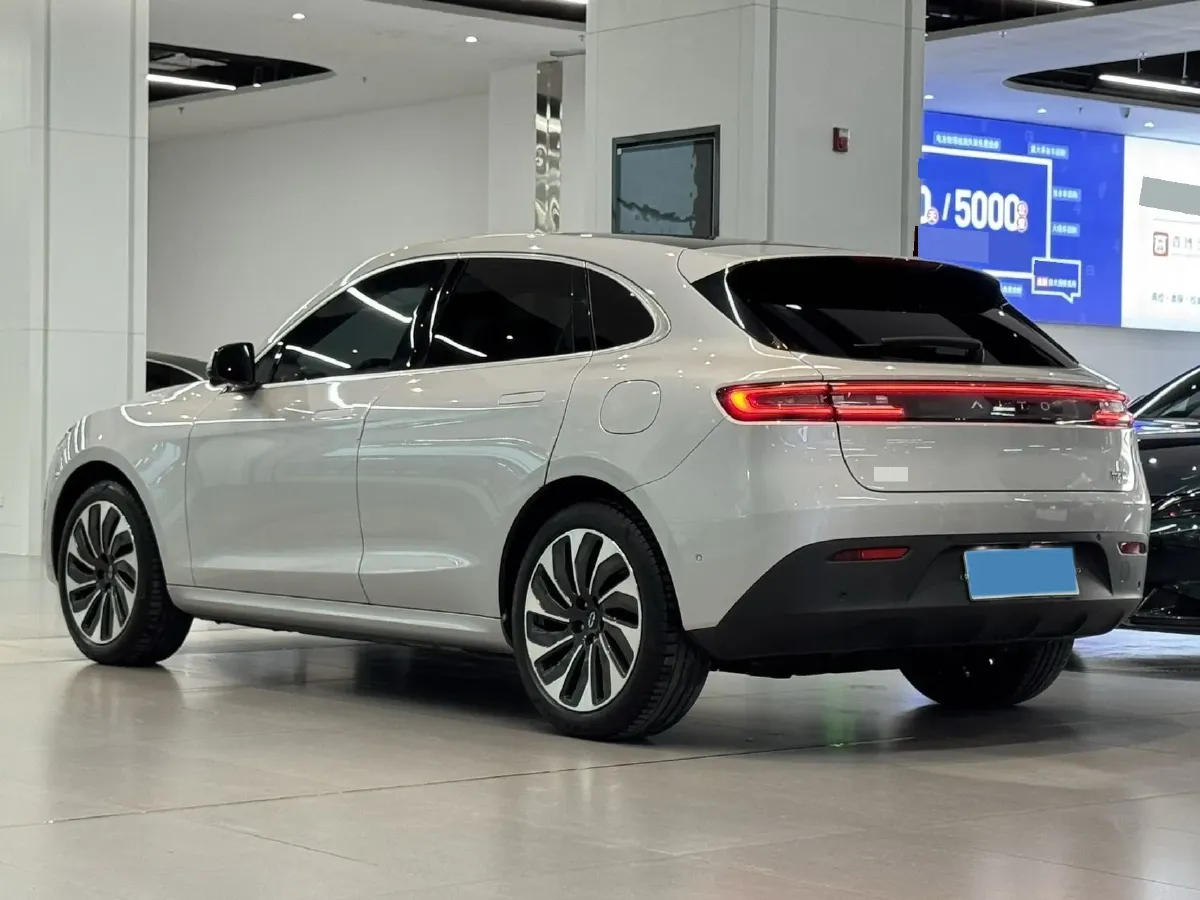 2022 JMC YuHu 7 2.0T 141HP L4 8AT,autocango,china used car exporter,china ev exporter,chinese used car exporter,chinese used ev exporter