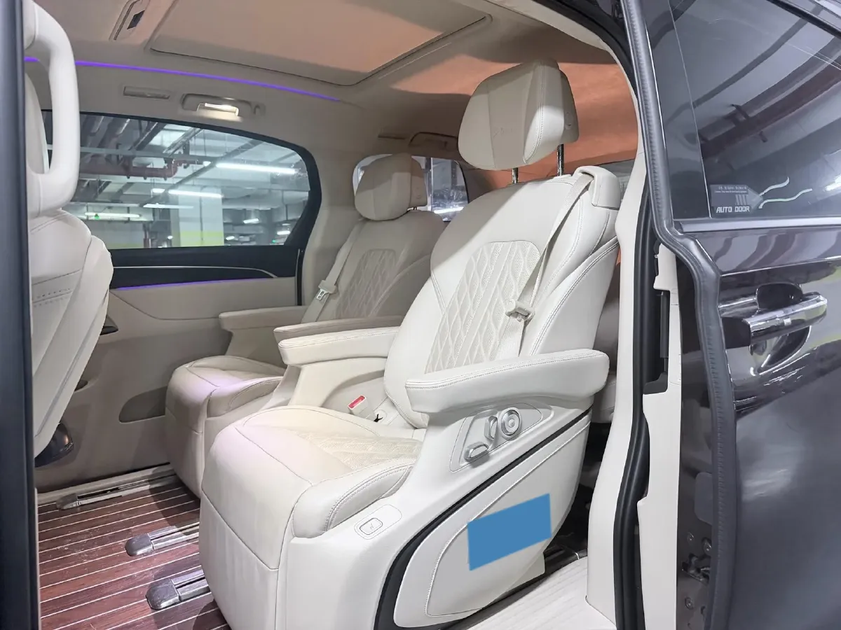 2021 Buick GL8 2.0T 237HP L4 9AT,autocango,china used car exporter,china ev exporter,chinese used car exporter,chinese used ev exporter