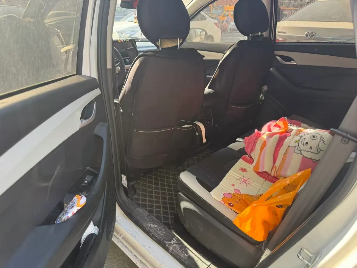 2021 BaoJun 360 1.5L 99HP L4 CVT,autocango,china used car exporter,china ev exporter,chinese used car exporter,chinese used ev exporter