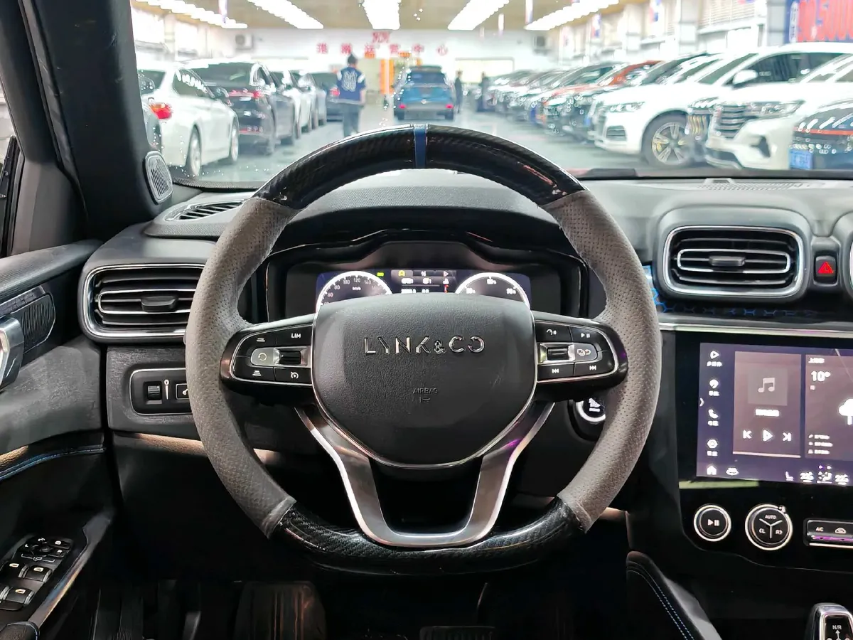 2019 LYNK&CO 03 New Energy 1.5T 180HP L3 7DCT PHEV 9.4KWH,autocango,china used car exporter,china ev exporter,chinese used car exporter,chinese used ev exporter