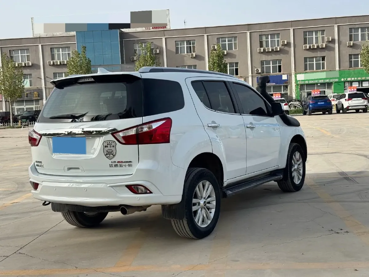 2020 Isuzu Mu-X 1.9T 166HP L4 6AT,autocango,china used car exporter,china ev exporter,chinese used car exporter,chinese used ev exporter