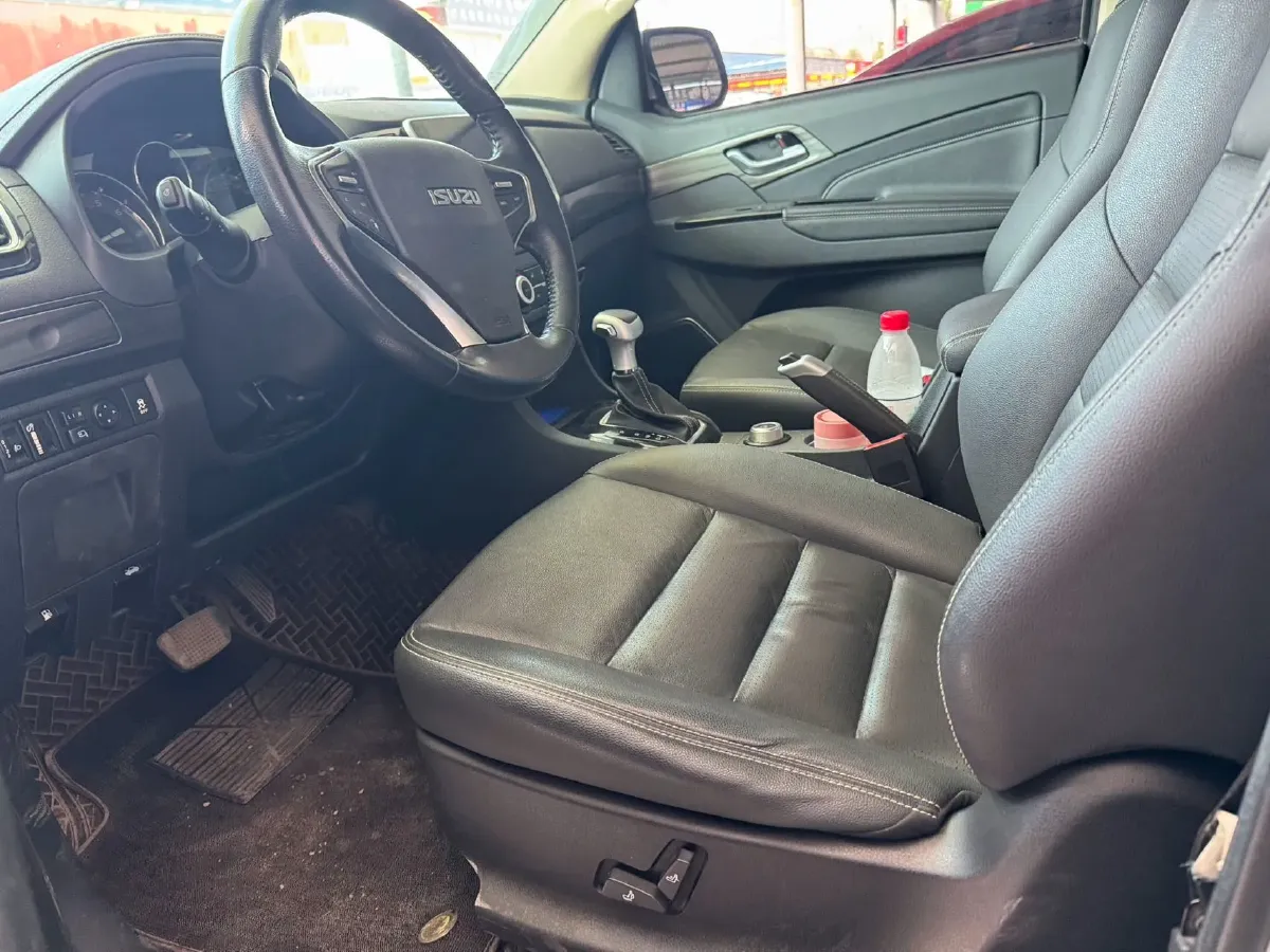 2020 Isuzu Mu-X 1.9T 166HP L4 6AT,autocango,china used car exporter,china ev exporter,chinese used car exporter,chinese used ev exporter