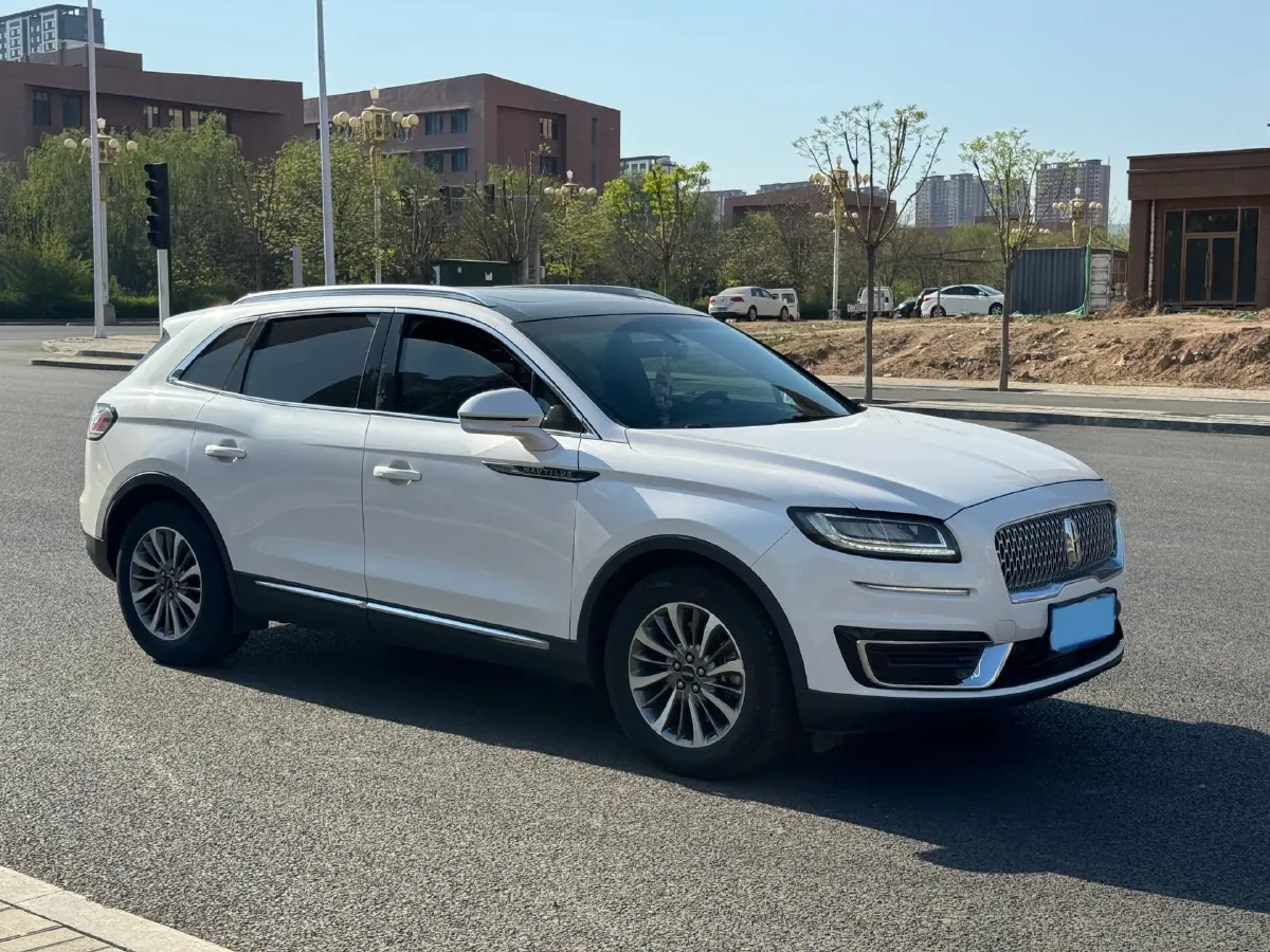 2019 Lincoln Nautilus 2.0T 224HP L4 8AT,autocango,china used car exporter,china ev exporter,chinese used car exporter,chinese used ev exporter