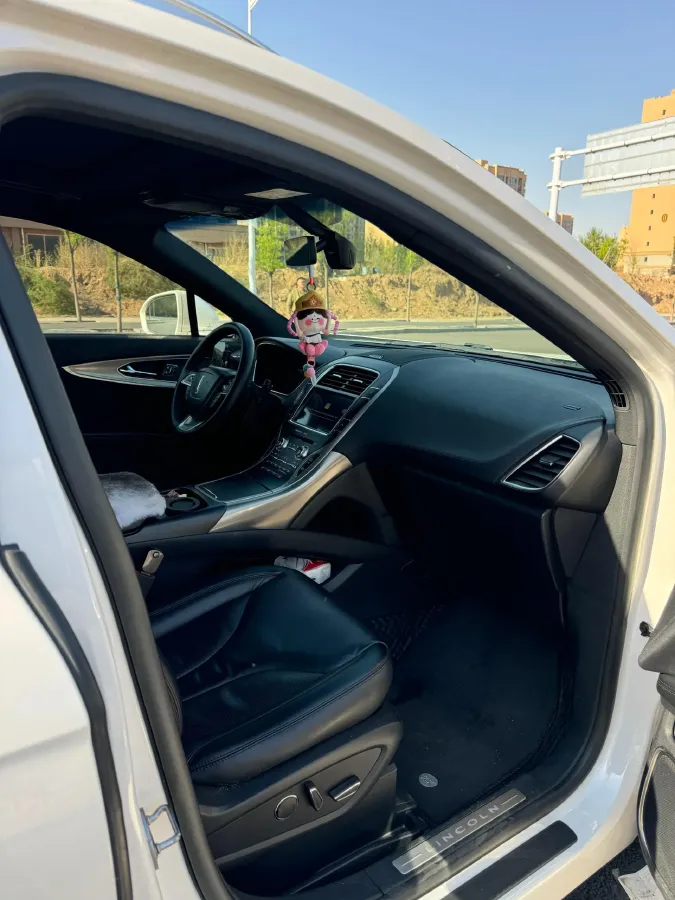 2019 Lincoln Nautilus 2.0T 224HP L4 8AT,autocango,china used car exporter,china ev exporter,chinese used car exporter,chinese used ev exporter