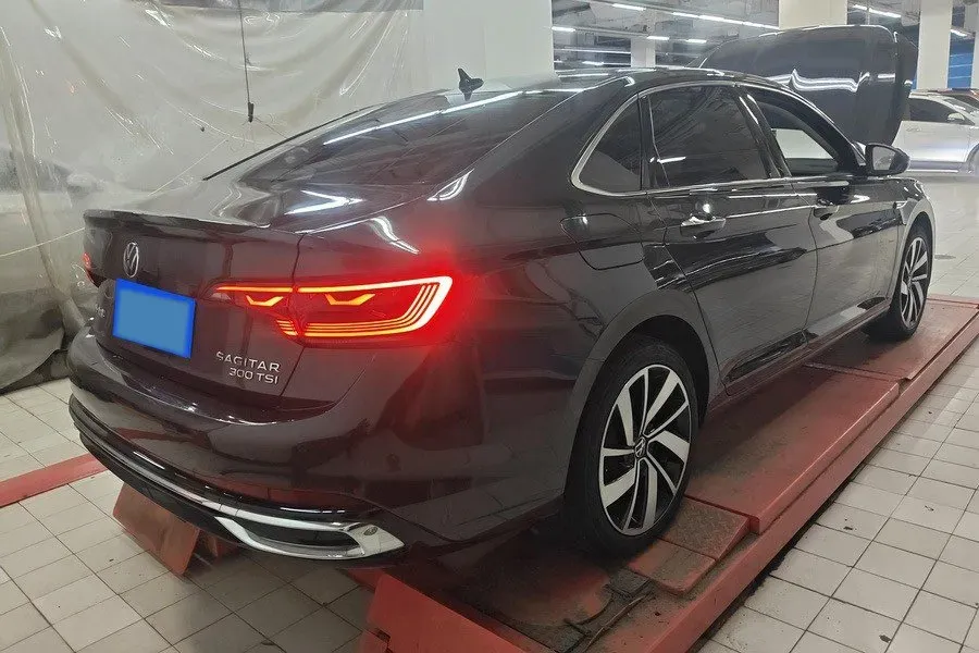 2023 Volkswagen Sagitar 1.5T 160HP L4 7DCT,autocango,china used car exporter,china ev exporter,chinese used car exporter,chinese used ev exporter