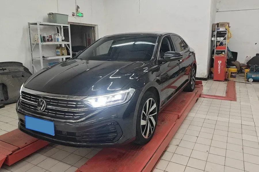 2023 Volkswagen Sagitar 1.5T 160HP L4 7DCT,autocango,china used car exporter,china ev exporter,chinese used car exporter,chinese used ev exporter