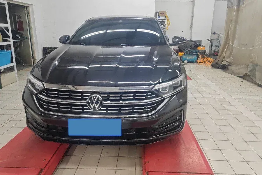 2023 Volkswagen Sagitar 1.5T 160HP L4 7DCT,autocango,china used car exporter,china ev exporter,chinese used car exporter,chinese used ev exporter
