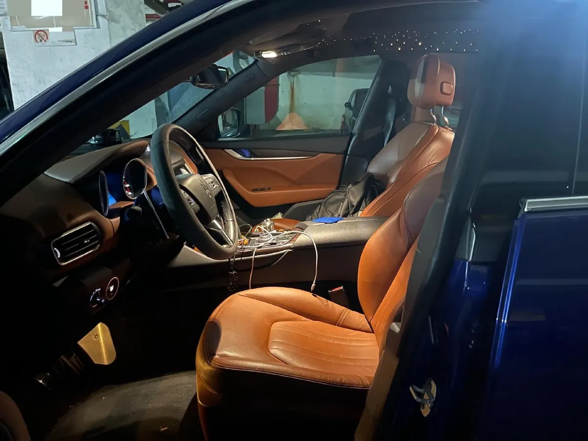 2021 Maserati Levante 3.0T 350HP V6 8AT,autocango,china used car exporter,china ev exporter,chinese used car exporter,chinese used ev exporter