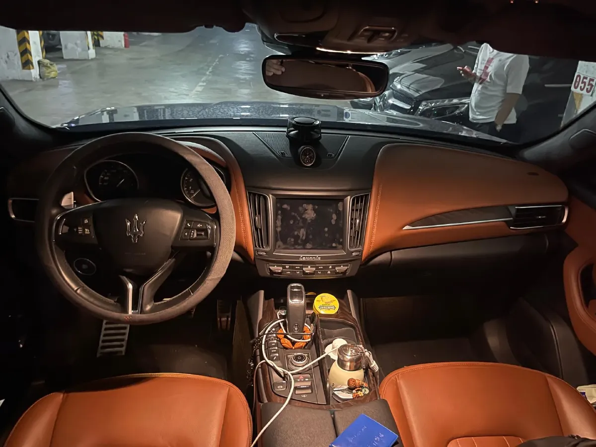 2021 Maserati Levante 3.0T 350HP V6 8AT,autocango,china used car exporter,china ev exporter,chinese used car exporter,chinese used ev exporter