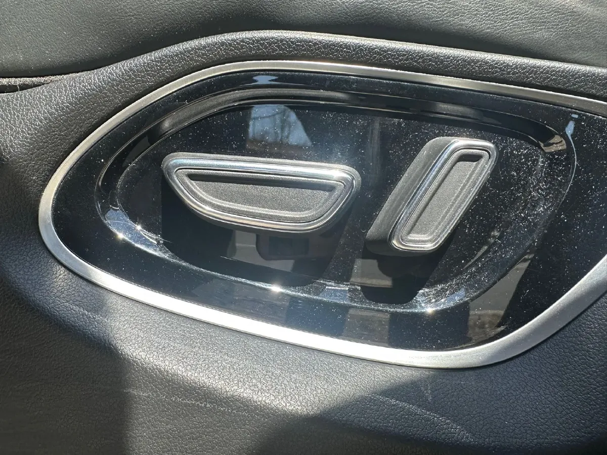 2021 GAC Trumpchi M6 1.5T 169HP L4 7DCT,autocango,china used car exporter,china ev exporter,chinese used car exporter,chinese used ev exporter