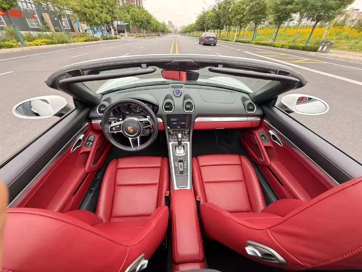 2022 Porsche 718 2.0T 250HP H4 7DCT,autocango,china used car exporter,china ev exporter,chinese used car exporter,chinese used ev exporter