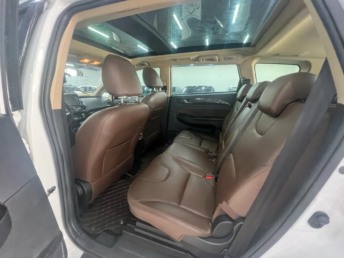 2017 LiFan XuanLang 2.0L 141HP L4 CVT,autocango,china used car exporter,china ev exporter,chinese used car exporter,chinese used ev exporter