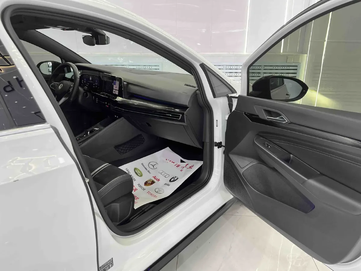 2021 Volkswagen Golf 1.4T 150HP L4 7DCT,autocango,china used car exporter,china ev exporter,chinese used car exporter,chinese used ev exporter