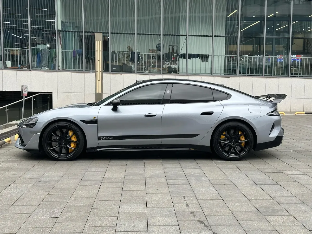 2025 MI SU7 Ultra BEV 93.7KWH,autocango,china used car exporter,china ev exporter,chinese used car exporter,chinese used ev exporter