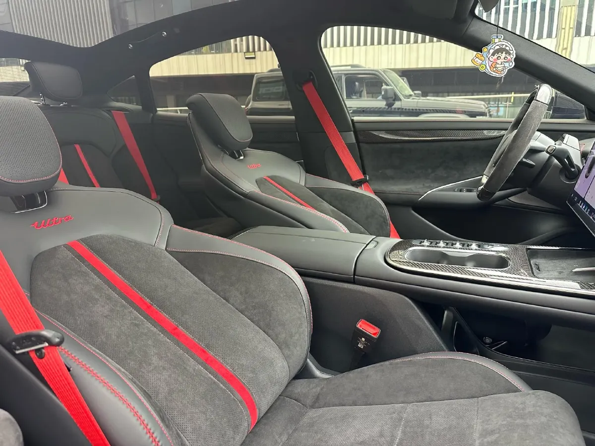 2025 MI SU7 Ultra BEV 93.7KWH,autocango,china used car exporter,china ev exporter,chinese used car exporter,chinese used ev exporter