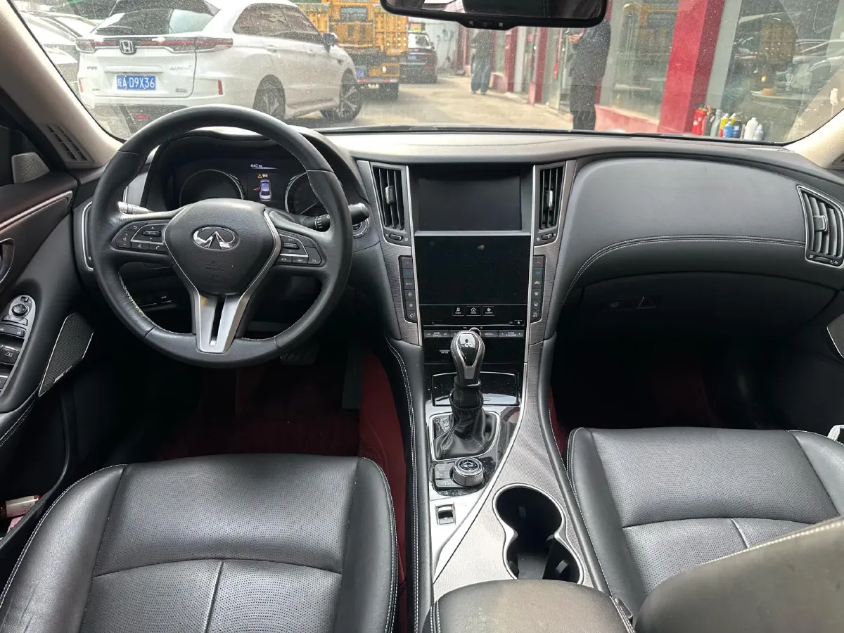 2018 Jeep Grand Commander 2.0T 265HP L4 9AT,autocango,china used car exporter,china ev exporter,chinese used car exporter,chinese used ev exporter