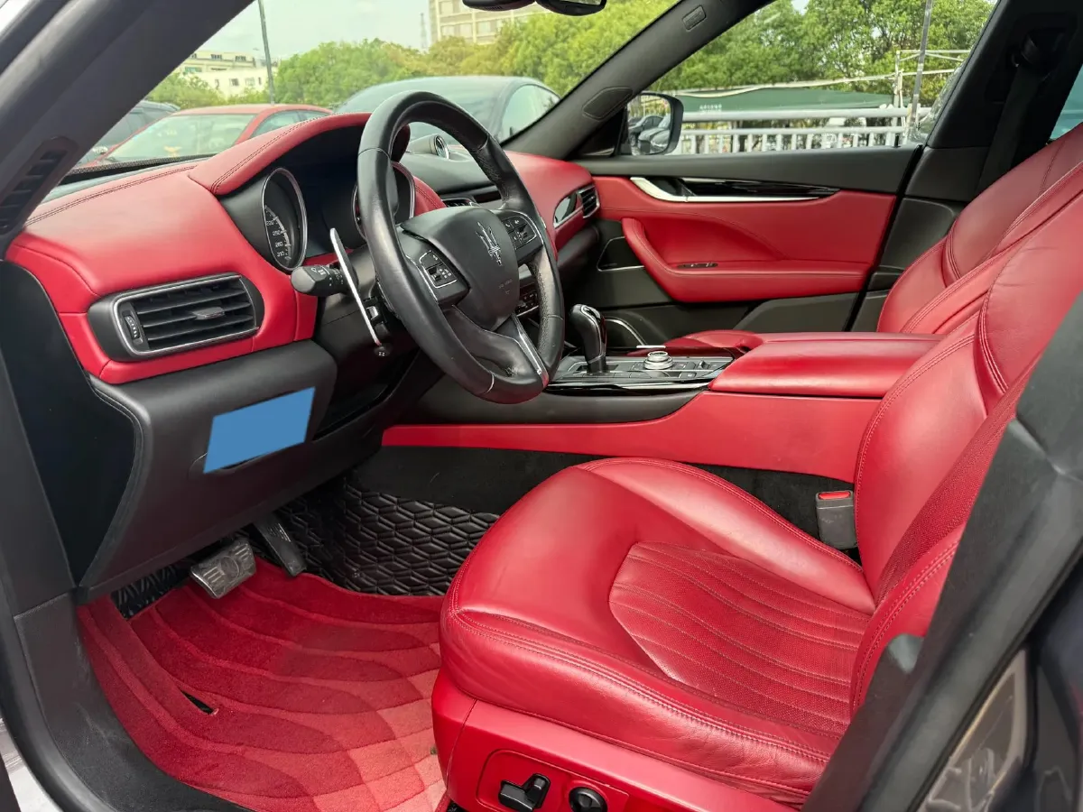 2018 Maserati Levante 3.0T 350HP V6 8AT,autocango,china used car exporter,china ev exporter,chinese used car exporter,chinese used ev exporter