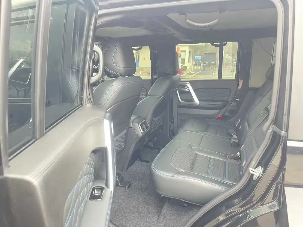 2020 Beijing BJ40 2.0T 224HP L4 8AT,autocango,china used car exporter,china ev exporter,chinese used car exporter,chinese used ev exporter