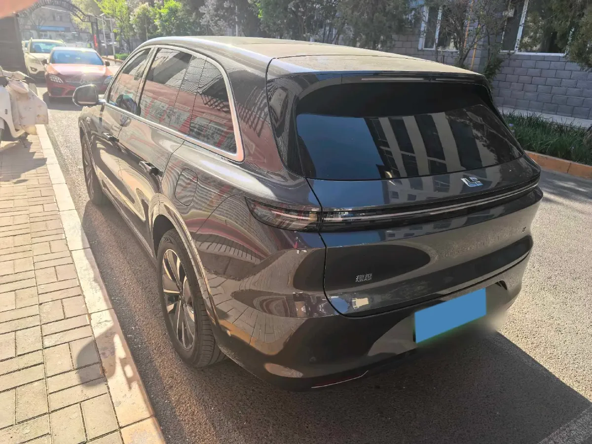 2024 Li L6 Range Extended 154HP L4 REEV 36.8KWH,autocango,china used car exporter,china ev exporter,chinese used car exporter,chinese used ev exporter