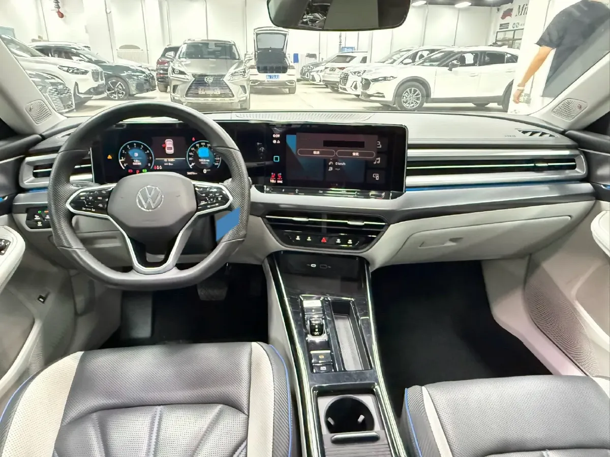 2022 Skoda Superb 2.0T 186HP L4 7DCT,autocango,china used car exporter,china ev exporter,chinese used car exporter,chinese used ev exporter