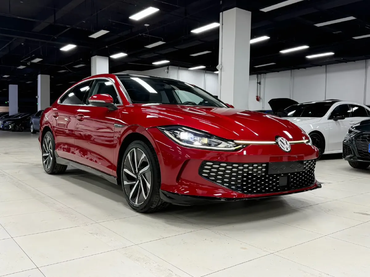 2022 Skoda Superb 2.0T 186HP L4 7DCT,autocango,china used car exporter,china ev exporter,chinese used car exporter,chinese used ev exporter