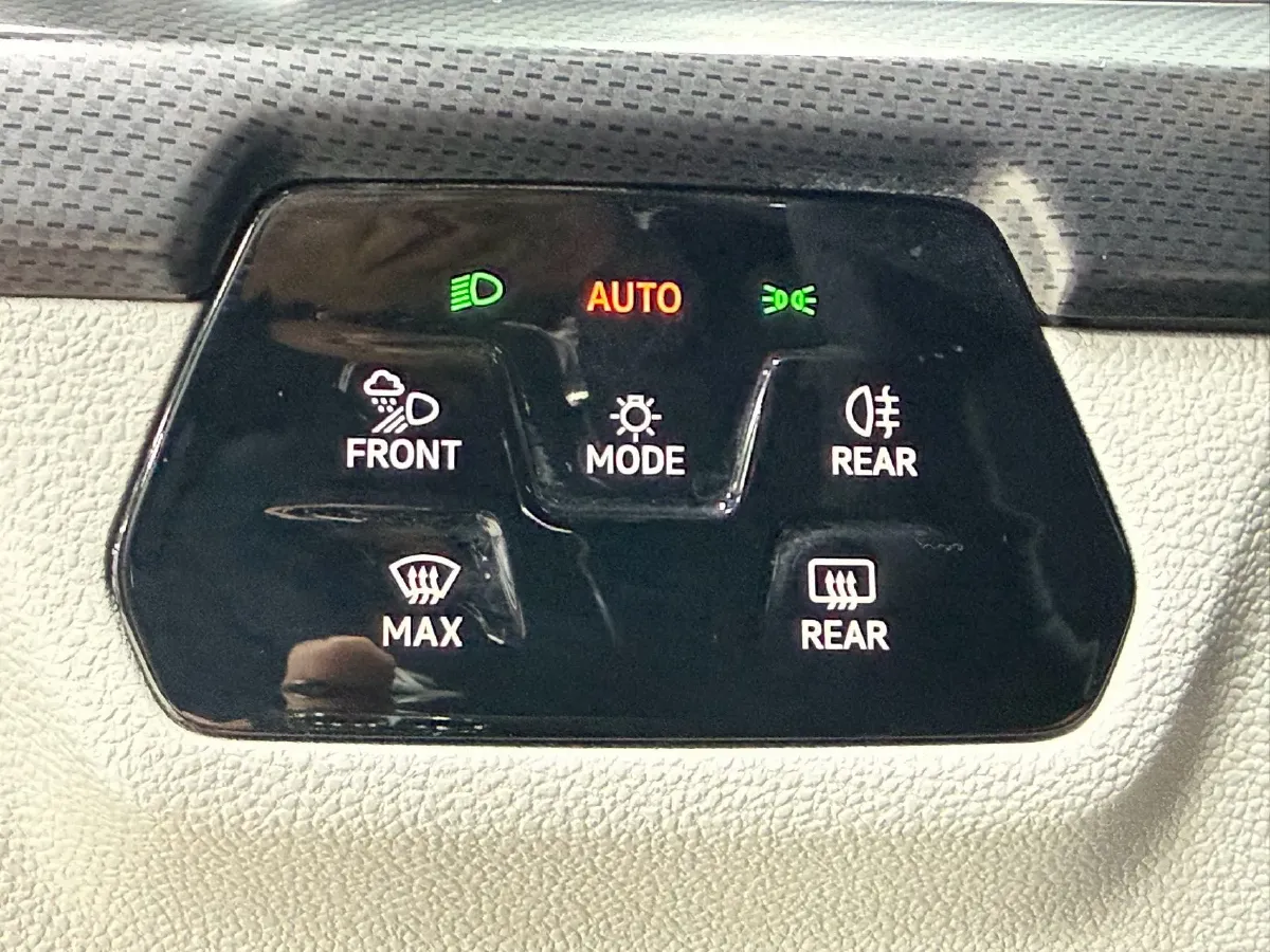 2022 Skoda Superb 2.0T 186HP L4 7DCT,autocango,china used car exporter,china ev exporter,chinese used car exporter,chinese used ev exporter