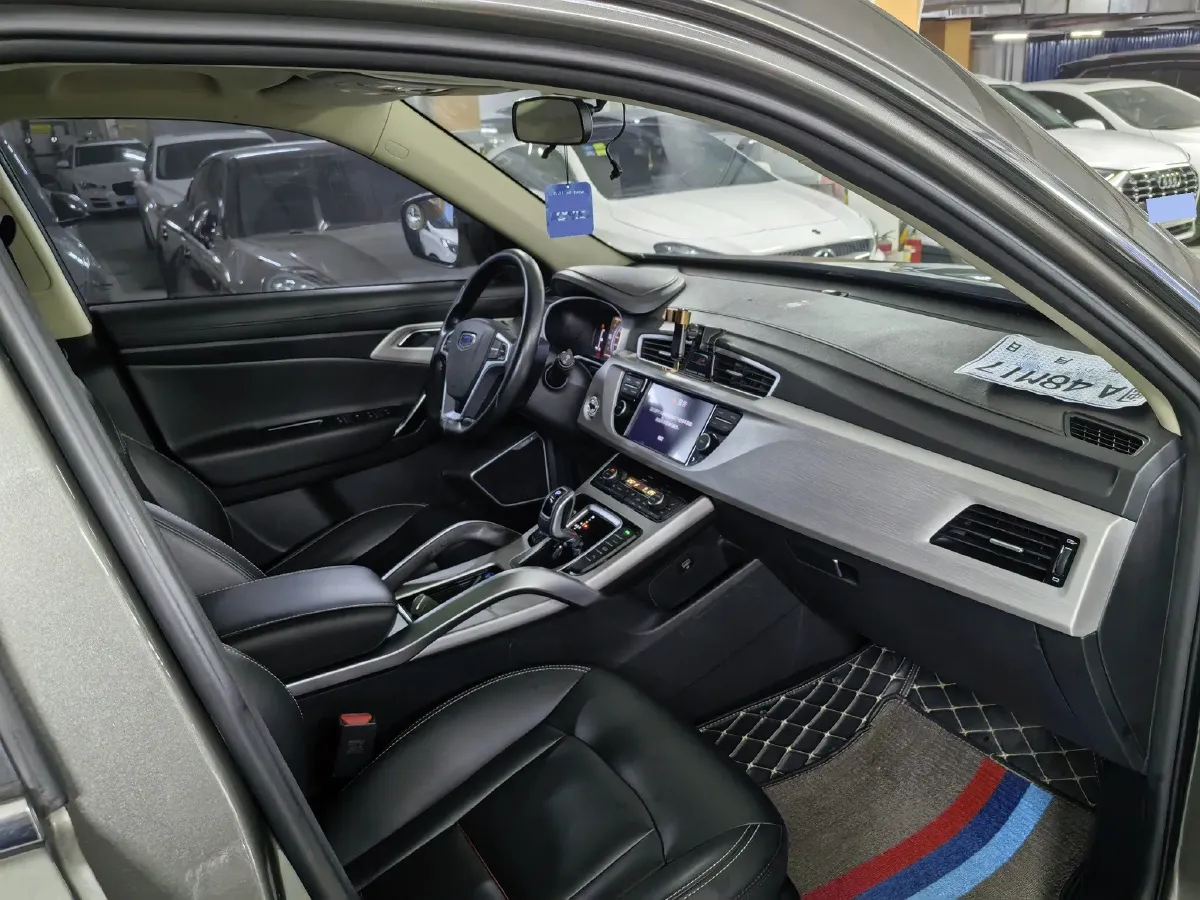 2020 Roewe i6 1.5T 169HP L4 7DCT,autocango,china used car exporter,china ev exporter,chinese used car exporter,chinese used ev exporter