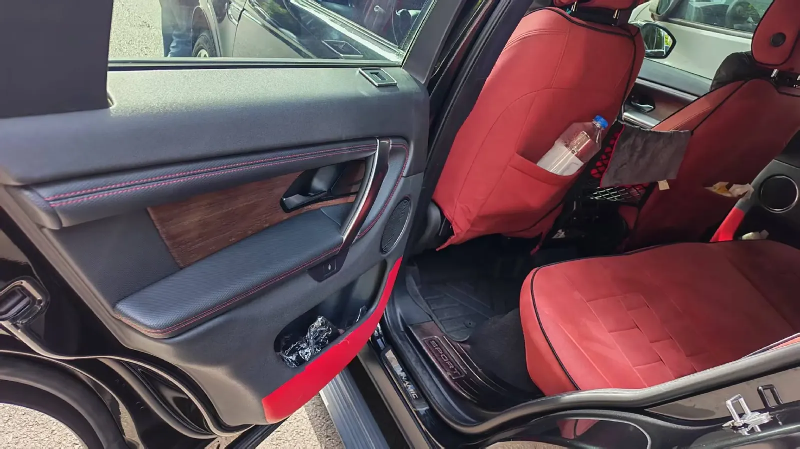 2020 Land Rover Discovery Sport 2.0T 249HP L4 9AT,autocango,china used car exporter,china ev exporter,chinese used car exporter,chinese used ev exporter