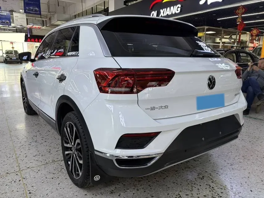 2022 Volkswagen T-Roc 1.4T 150HP L4 7DCT,autocango,china used car exporter,china ev exporter,chinese used car exporter,chinese used ev exporter
