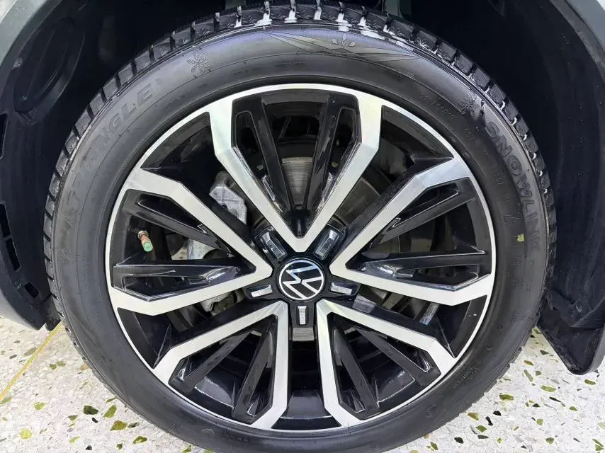 2022 Volkswagen T-Roc 1.4T 150HP L4 7DCT,autocango,china used car exporter,china ev exporter,chinese used car exporter,chinese used ev exporter