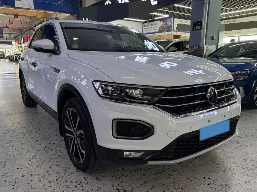 2022 Volkswagen T-Roc 1.4T 150HP L4 7DCT,autocango,china used car exporter,china ev exporter,chinese used car exporter,chinese used ev exporter