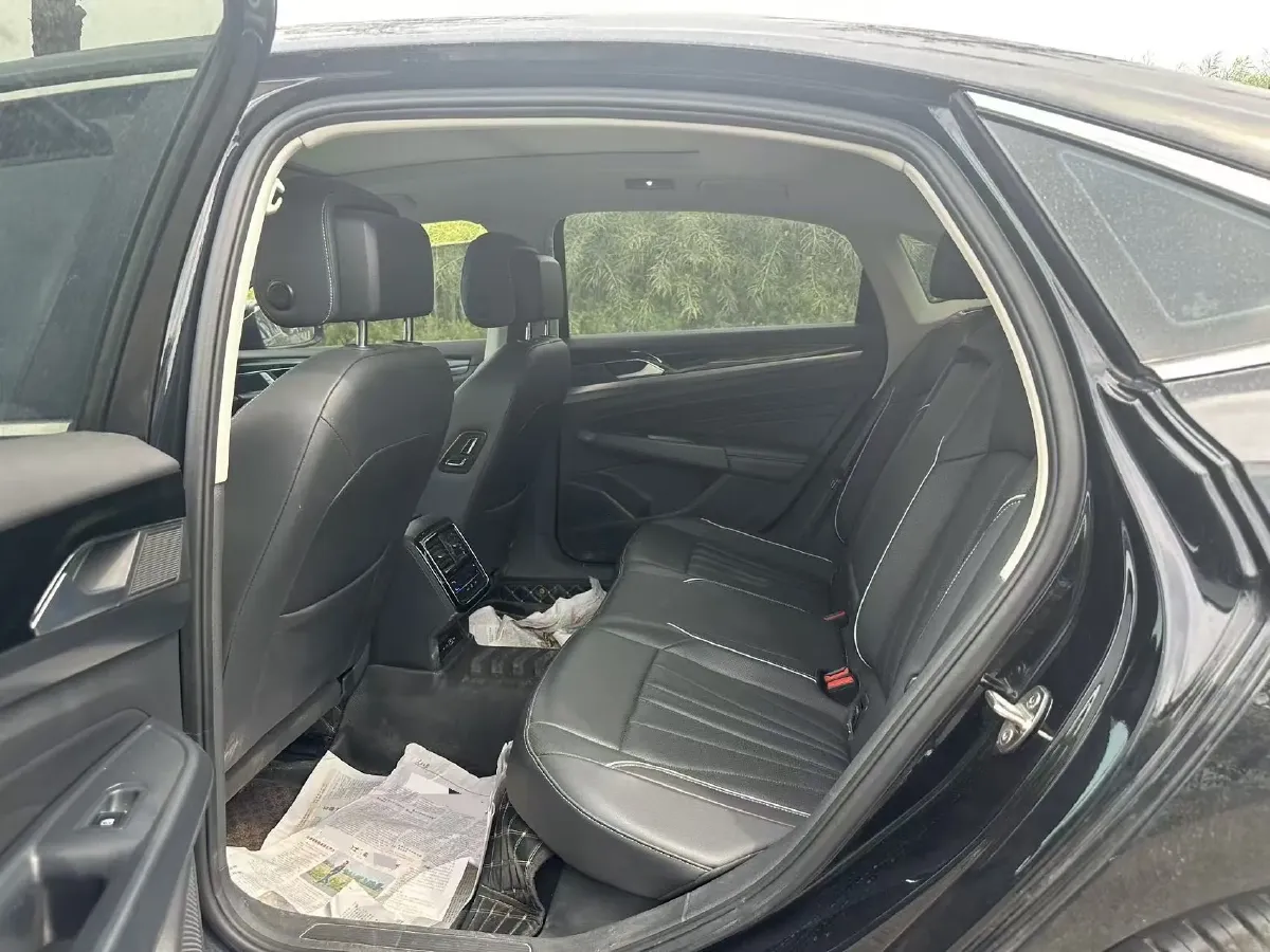 2023 Volkswagen Passat 2.0T 186HP L4 7DCT,autocango,china used car exporter,china ev exporter,chinese used car exporter,chinese used ev exporter