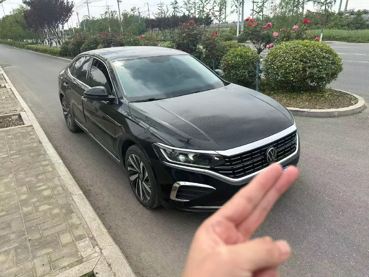 2023 Volkswagen Passat 2.0T 186HP L4 7DCT,autocango,china used car exporter,china ev exporter,chinese used car exporter,chinese used ev exporter