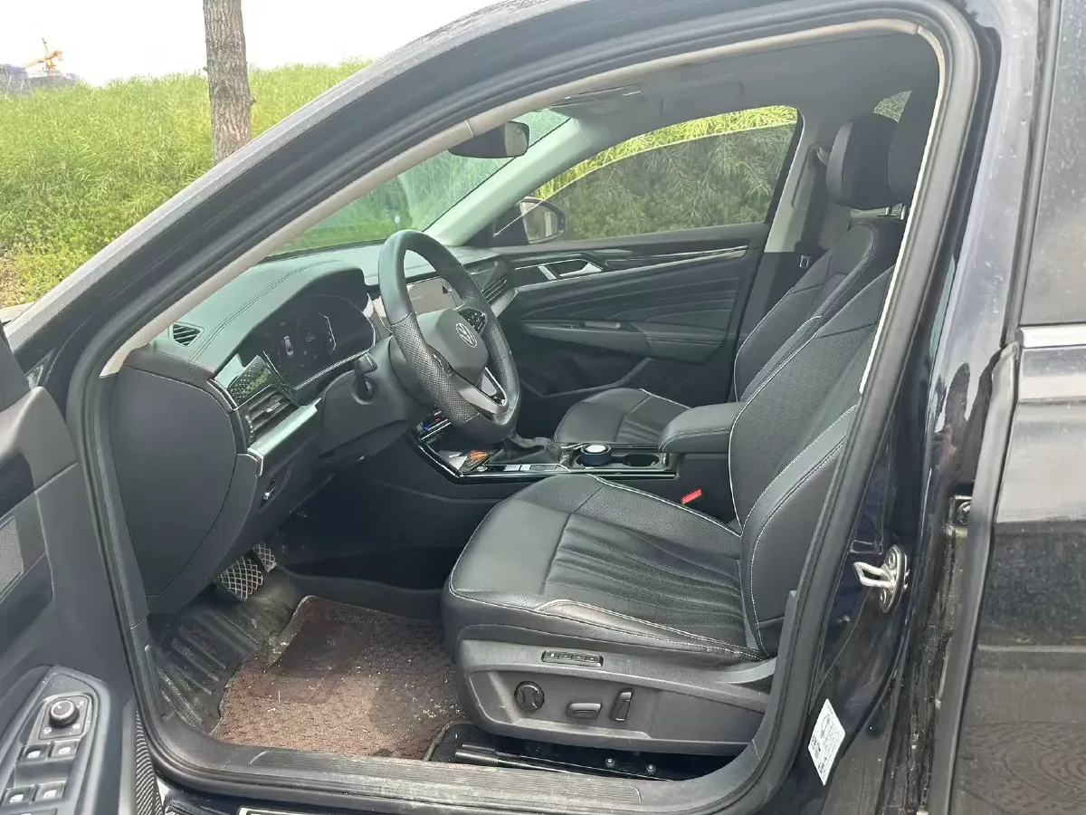 2023 Volkswagen Passat 2.0T 186HP L4 7DCT,autocango,china used car exporter,china ev exporter,chinese used car exporter,chinese used ev exporter