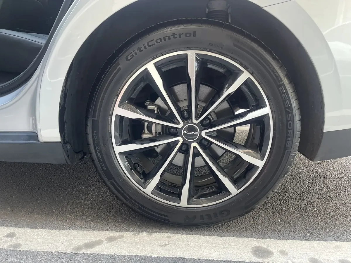 2025 Roewe D7 1.5L 112HP L4 1DHT PHEV 19.7KWH,autocango,china used car exporter,china ev exporter,chinese used car exporter,chinese used ev exporter