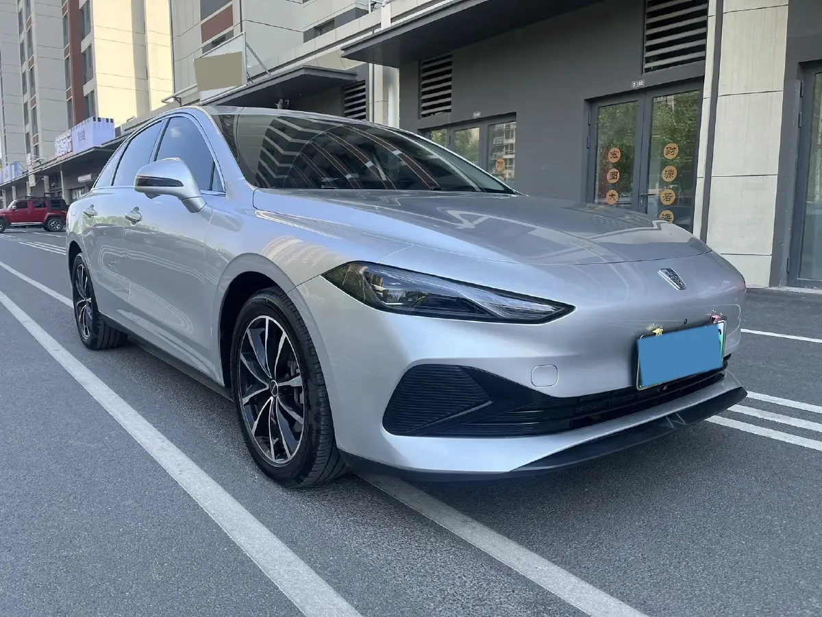 2025 Roewe D7 1.5L 112HP L4 1DHT PHEV 19.7KWH,autocango,china used car exporter,china ev exporter,chinese used car exporter,chinese used ev exporter