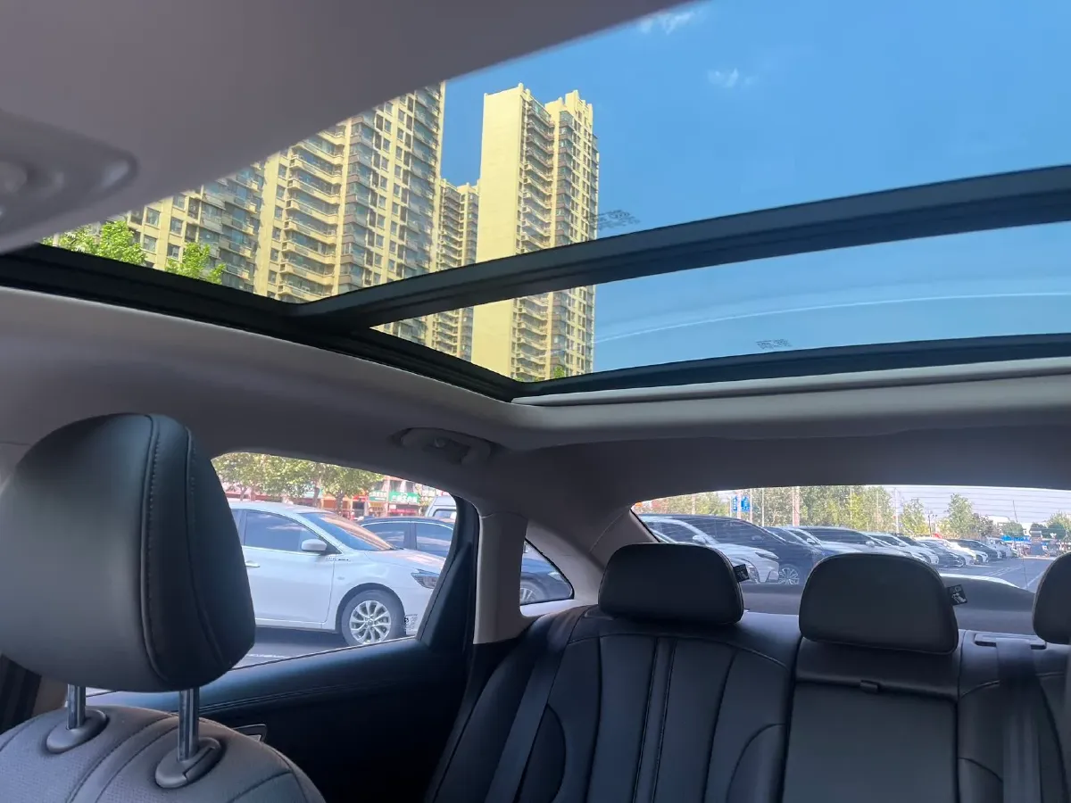 2025 Roewe D7 1.5L 112HP L4 1DHT PHEV 19.7KWH,autocango,china used car exporter,china ev exporter,chinese used car exporter,chinese used ev exporter