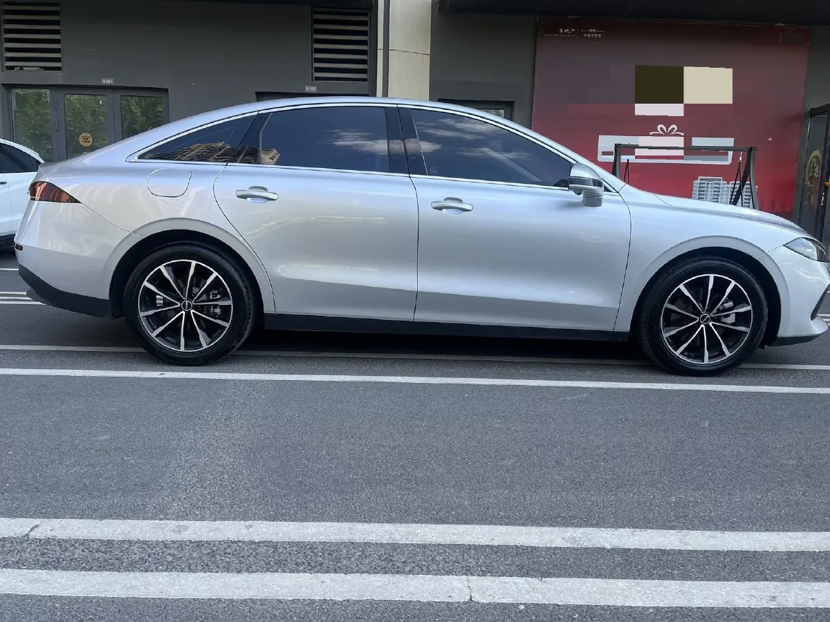 2025 Roewe D7 1.5L 112HP L4 1DHT PHEV 19.7KWH,autocango,china used car exporter,china ev exporter,chinese used car exporter,chinese used ev exporter