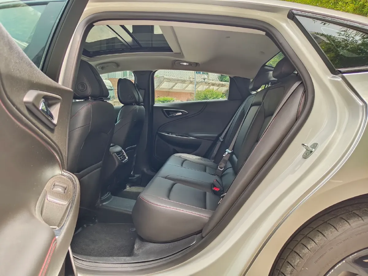 2023 Chevrolet Malibu XL 2.0T 237HP L4 9AT,autocango,china used car exporter,china ev exporter,chinese used car exporter,chinese used ev exporter