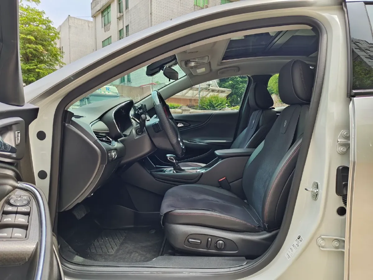 2023 Chevrolet Malibu XL 2.0T 237HP L4 9AT,autocango,china used car exporter,china ev exporter,chinese used car exporter,chinese used ev exporter