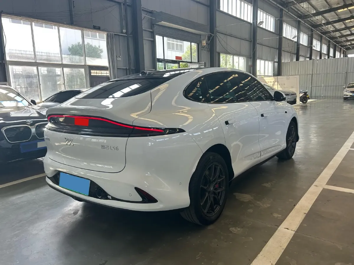 2025 IM LS6 BEV 75KWH,autocango,china used car exporter,china ev exporter,chinese used car exporter,chinese used ev exporter