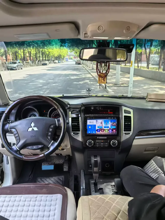 2019 Mitsubishi Pajero 3.0L 174HP V6 5AT,autocango,china used car exporter,china ev exporter,chinese used car exporter,chinese used ev exporter