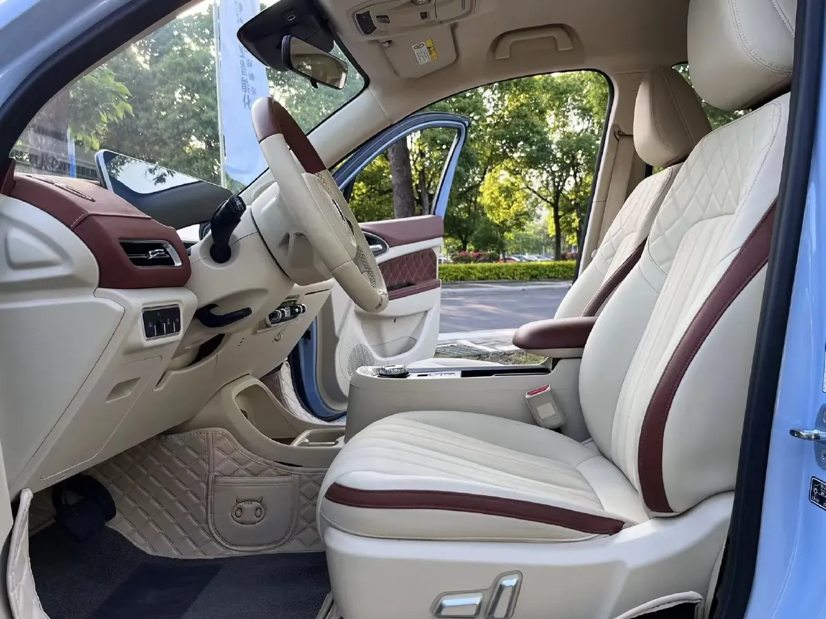 2022 ChangAn Oshan X7 Plus 1.5T 188HP L4 7DCT,autocango,china used car exporter,china ev exporter,chinese used car exporter,chinese used ev exporter