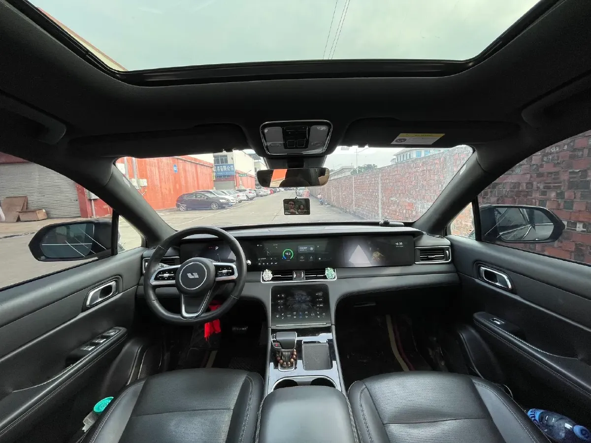 2021 Li ONE Range Extended 131HP REEV 40.5KWH,autocango,china used car exporter,china ev exporter,chinese used car exporter,chinese used ev exporter