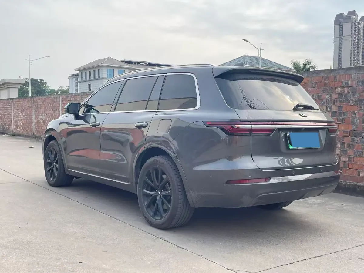 2021 Li ONE Range Extended 131HP REEV 40.5KWH,autocango,china used car exporter,china ev exporter,chinese used car exporter,chinese used ev exporter