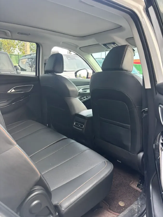 2025 ChangAn CS75 1.5T 188HP L4 7DCT,autocango,china used car exporter,china ev exporter,chinese used car exporter,chinese used ev exporter