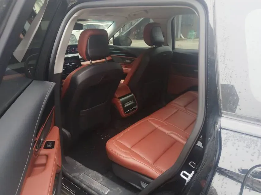 2025 Lincoln Nautilus 2.0T 282HP L4 E-CVT Hybrid,autocango,china used car exporter,china ev exporter,chinese used car exporter,chinese used ev exporter