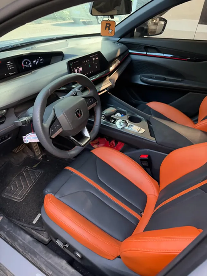 2024 ChangAn UNI-V 1.5T 188HP L4 7DCT,autocango,china used car exporter,china ev exporter,chinese used car exporter,chinese used ev exporter