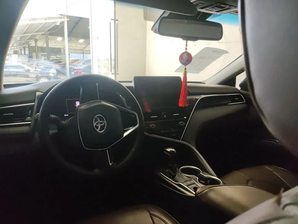 2021 Toyota Camry 2.5L 209HP L4 8AT,autocango,china used car exporter,china ev exporter,chinese used car exporter,chinese used ev exporter