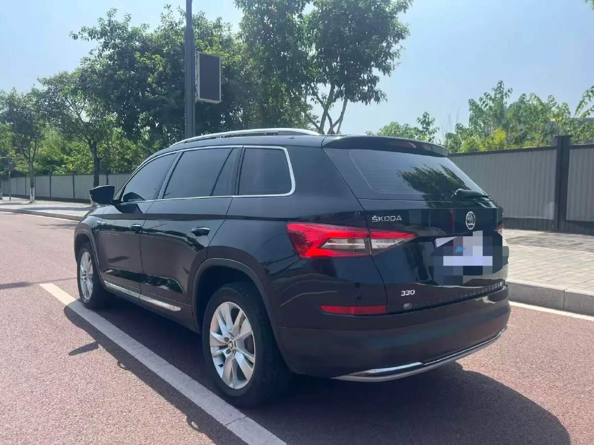 2018 Skoda Kodiak 2.0T 186HP L4 7DCT,autocango,china used car exporter,china ev exporter,chinese used car exporter,chinese used ev exporter